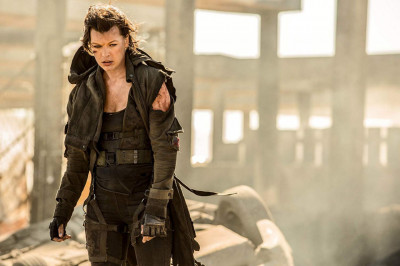 Milla Jovovich Siap Balik ke Resident Evil? thumbnail